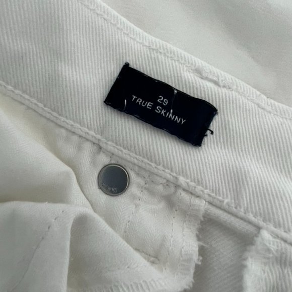 Mid Rise True Skinny Ankle Jeans with Raw Hem - Picture 4 of 4